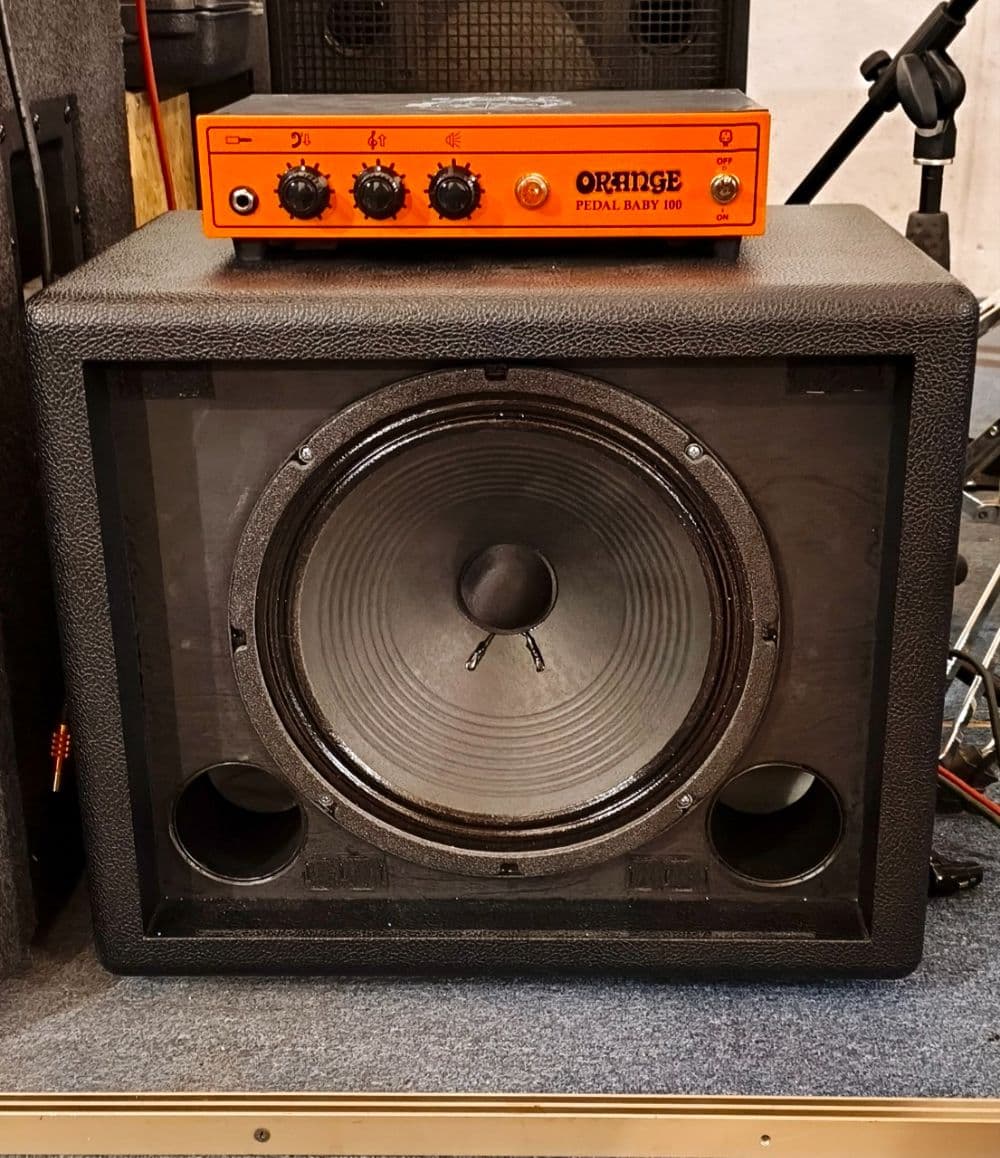 Eminence DV77