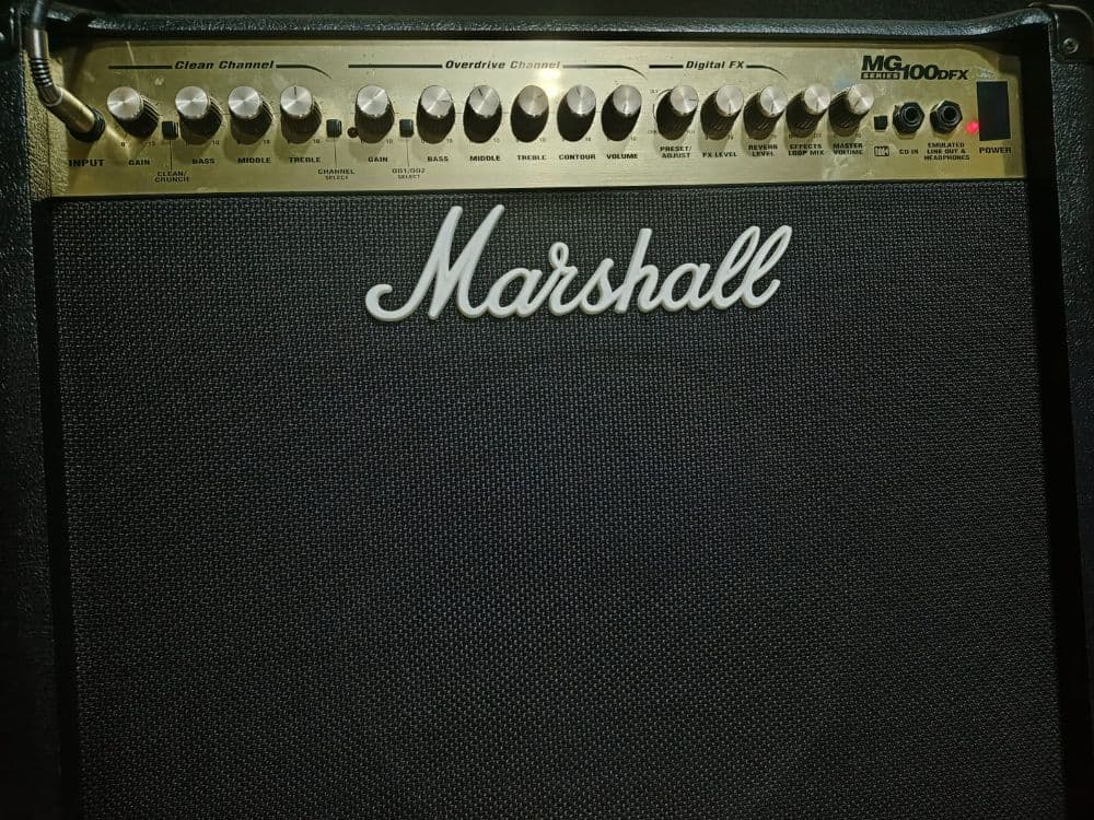 Amplificador Marchal Serie MG 100 DFX