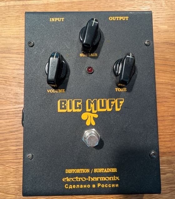 EHX Big Muff Pi Sovtek Black Russian