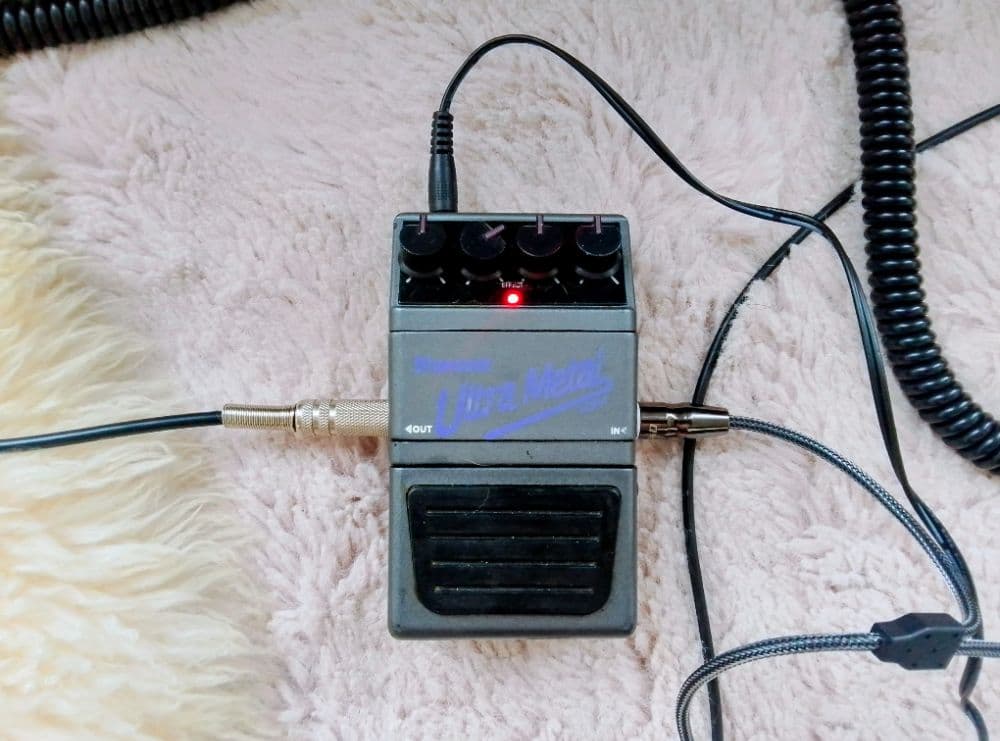 Dinosaur DUM-1 Ultra Metal distorsion (aka Aria Pro II UM-1 aka Boss HM-2) - 1990s - 300 epochs