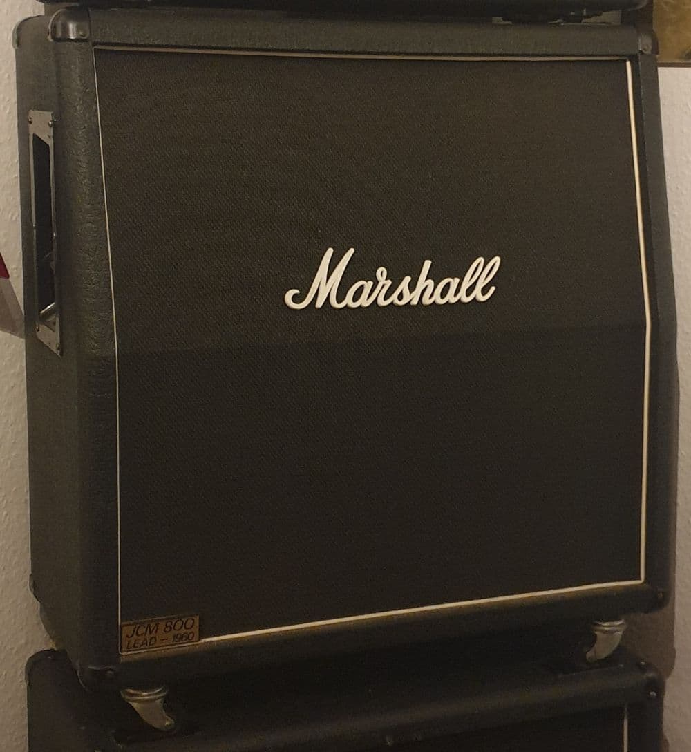 Marshall JCM800 Lead 1960 A (Celestion T75, multi mics)