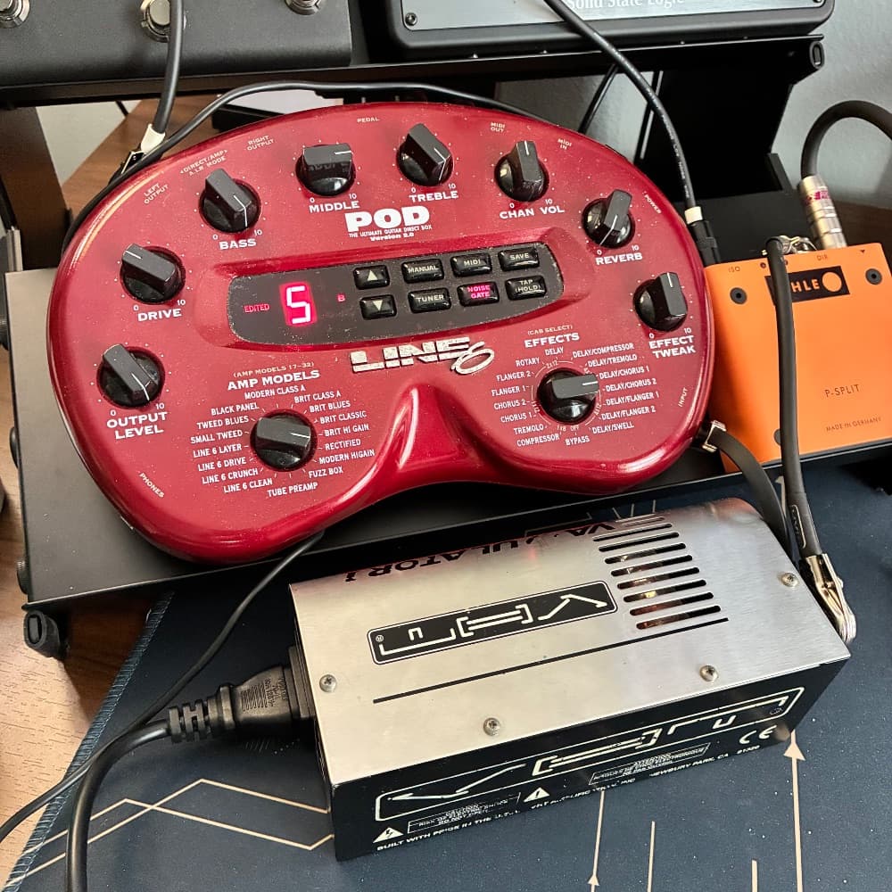 VHT VALVULATOR × LINE 6 POD 2.0