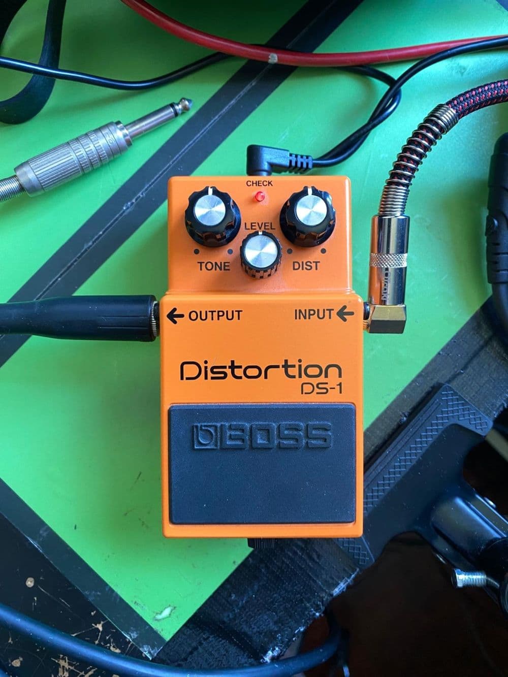 Boss Distortion DS-1