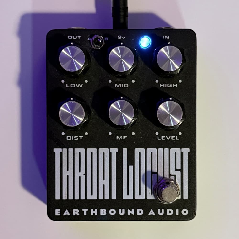 Throat Locust