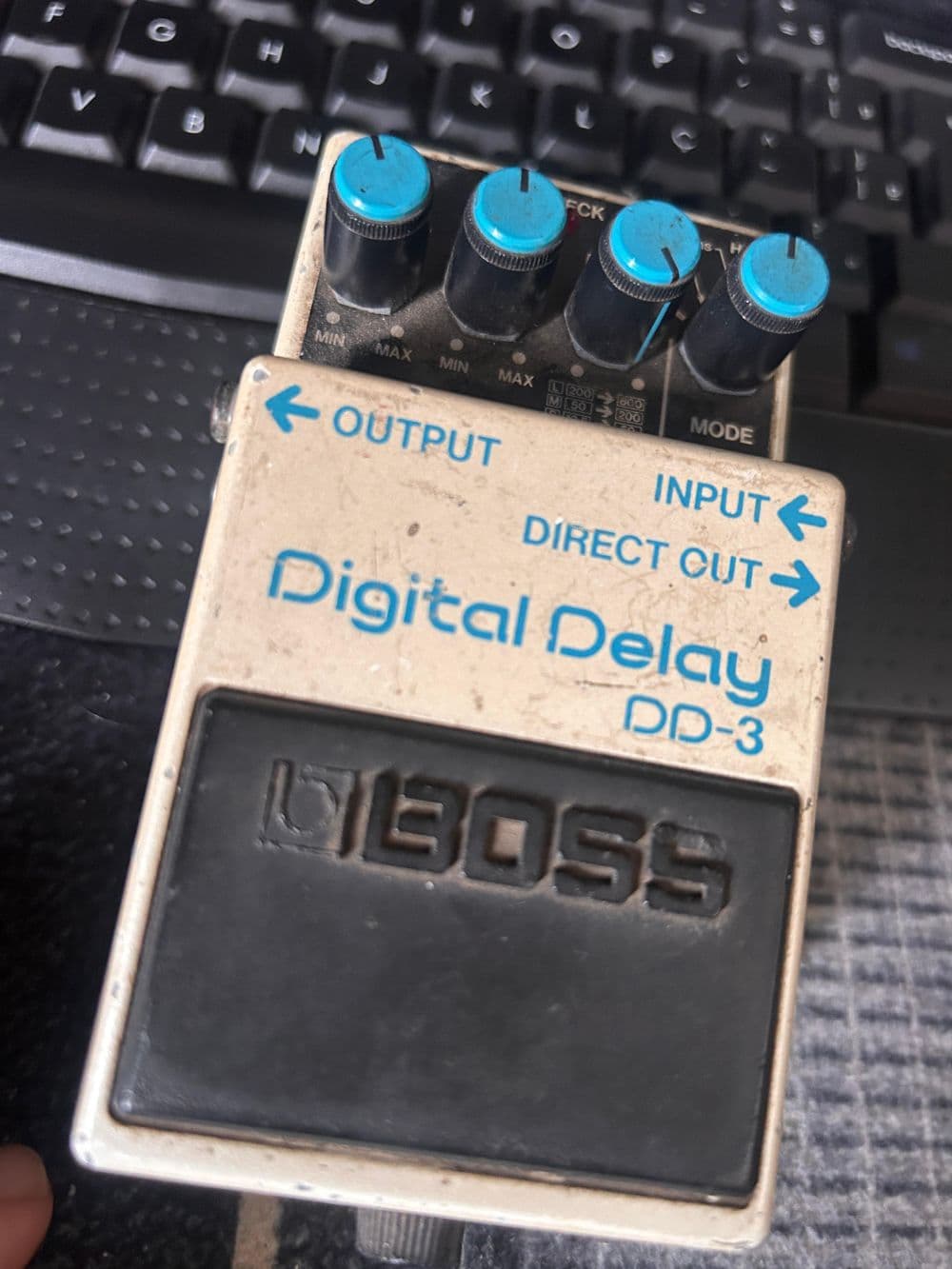 Delays that are not supposed to be stereo