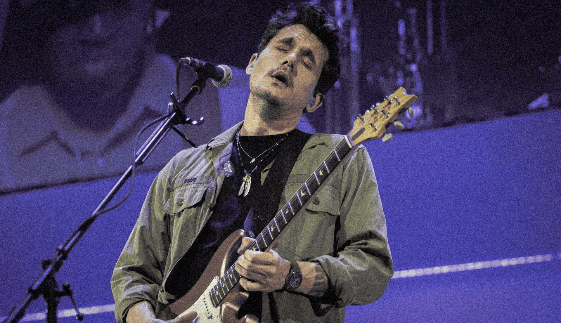 john mayer performing live on stage